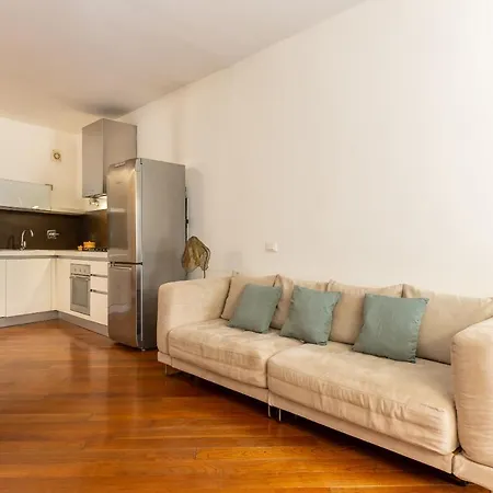 Via Di San Martino Ai Monti Rom